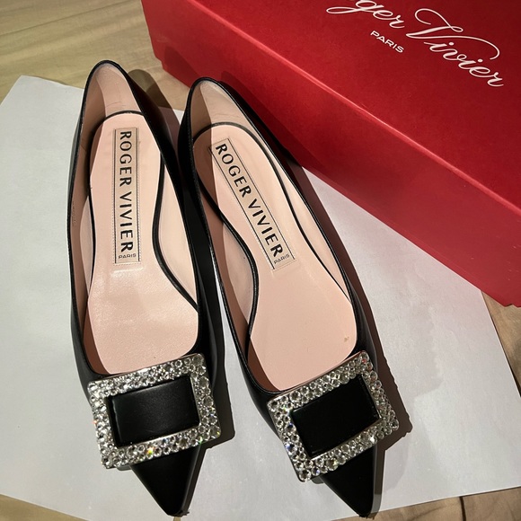 Roger Vivier flat with crystal size 8.5, 38.5, brand new condition - Picture 5 of 8